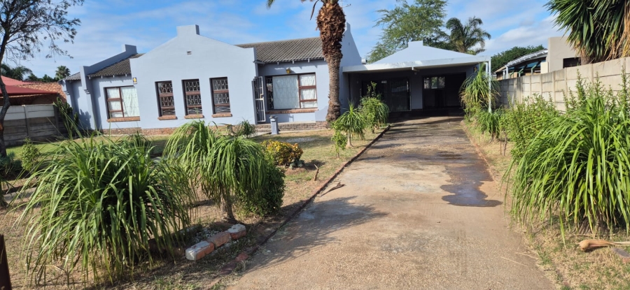 4 Bedroom Property for Sale in Windsor Park Eastern Cape